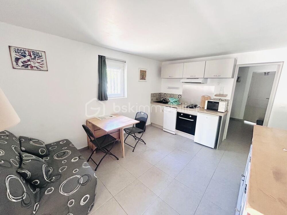 à vendre  Propriété/château Eyragues (13630)