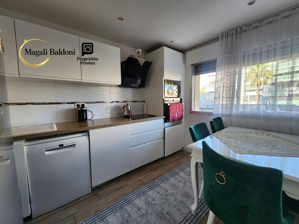 Vente Appartement Appartement Frejus 3 pièces 63 m2 avec Ascenseur- Parking- Cave Frejus