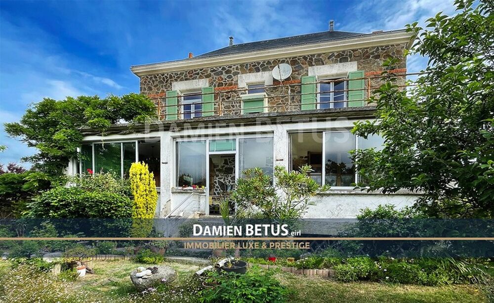 Maison à vendre 10 pièces SAINT GILLES CROIX DE VIE (85), centre-ville, jardin, proche plage