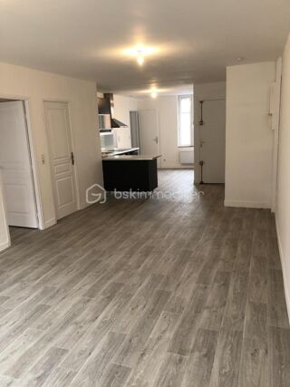  Immeuble à vendre 7 pièces 300 m²