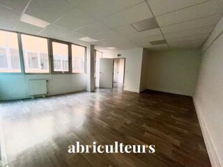  Bureaux de  45M² pouvant convenir pour un cabinet médical  en location à Chartres (28000) Chartres