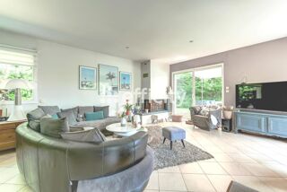  Villa à vendre 6 pièces 140 m²