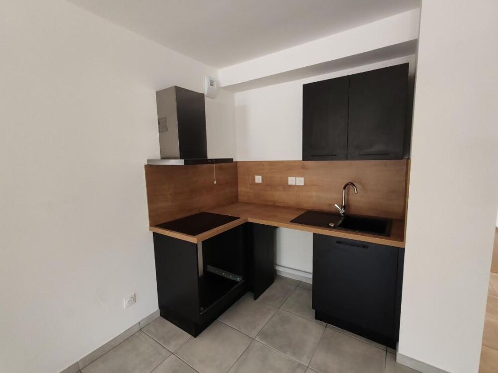 Location Appartement T2 avec jardin et parking à LOZANNE Lozanne