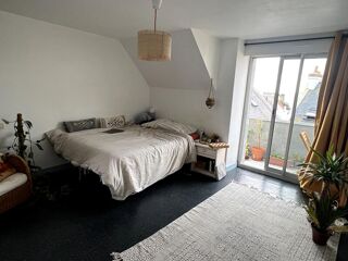  Immeuble à vendre 7 pièces 180 m²