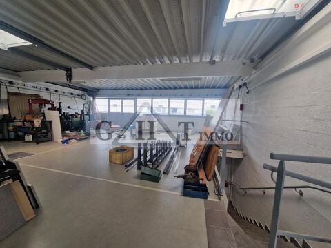   A VENDRE 280 M²  ENTREPOT ET BUREAUX A STAINS 