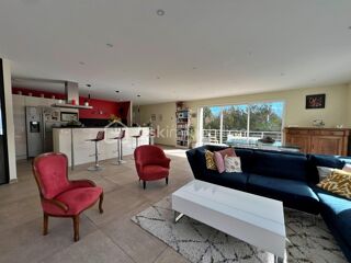  Maison � vendre 6 pi�ces 196 m�