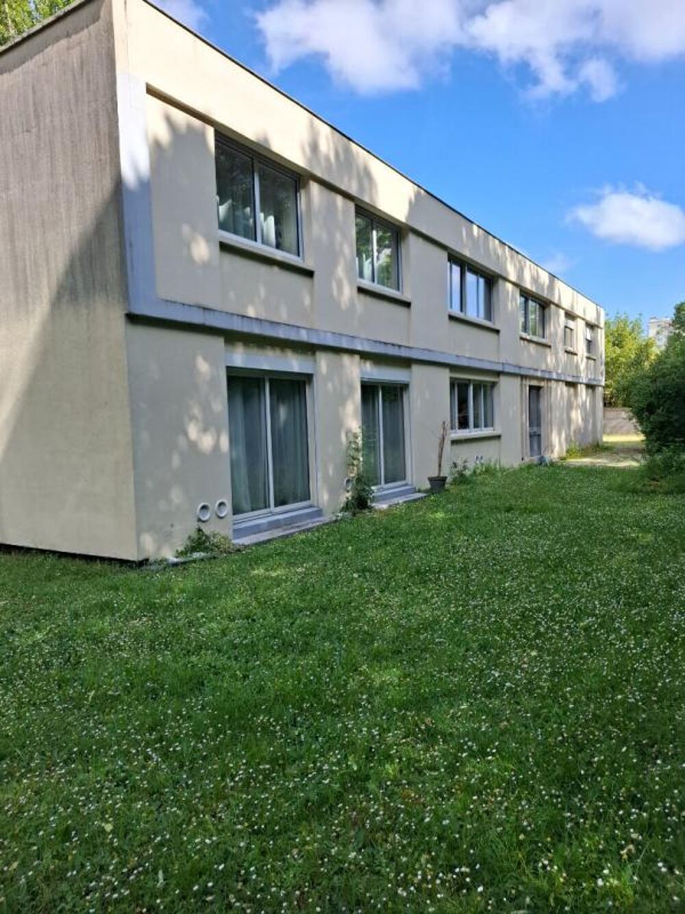 Vente Appartement BORDEAUX CAUDÉRAN ? APPARTEMENT T5 AU DERNIER ÉTAGE DANS UNE RÉSIDENCE CONFIDENTIELLE AVEC BOX ET CAVE Bordeaux