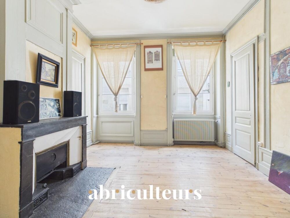 Vente Appartement Superbe appartement familial de 176 m², lumineux et traversant, cœur de Saint-Étienne – 4 chambres, parking, cave Saint etienne