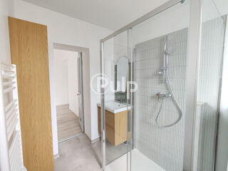  Immeuble � vendre 4 pi�ces 105 m�