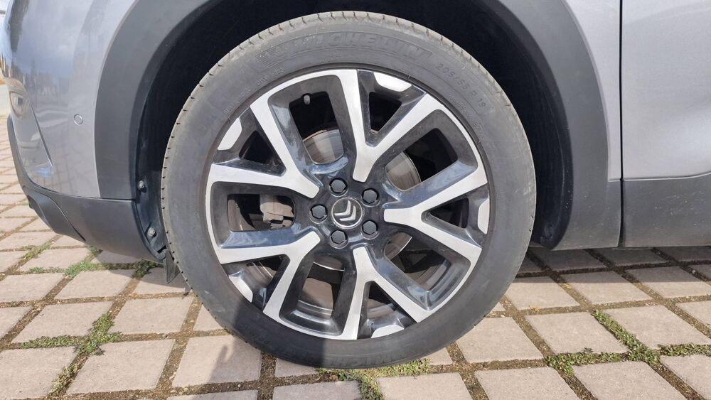 C5 aircross 1.5 BlueHDi 130 EAT8 Shine - Automatique 2018 occasion 86100 Chatellerault