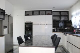  Villa � vendre 7 pi�ces 180 m�