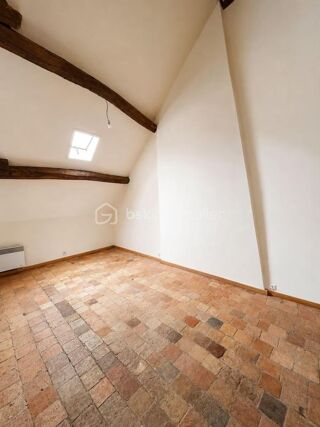  Immeuble à vendre 12 pièces 284 m²