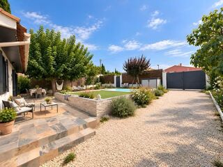 Vente Maison Maison  3 pièce(s) 95 m2 avec jardin et piscine Trets