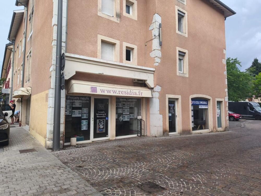   DIVONNE LES BAINS - Local commercial - 34.70m² 
