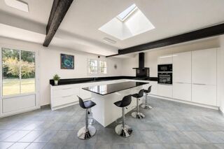  Propriété/château à vendre 9 pièces 400 m²