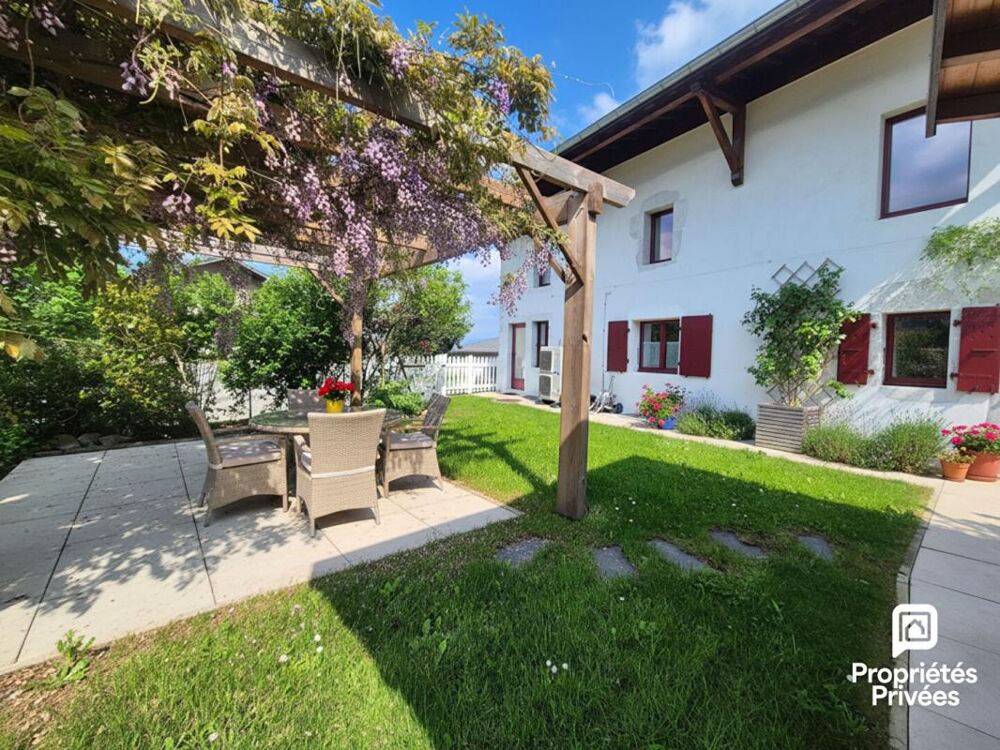 Maison avec dépendance piscine & jardin - Chevrier 74520