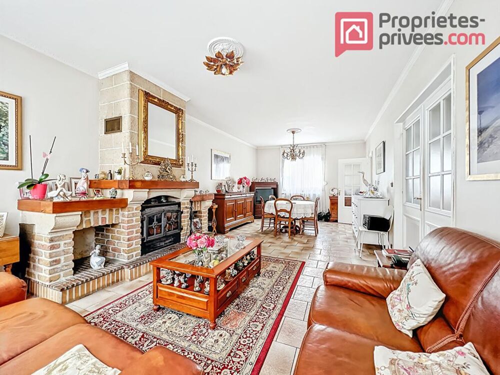 À vendre - Maison 8 chambres - 207 m² habitables - 3 garages -Jardin - Quartier recherché de Lille - Vieux lille