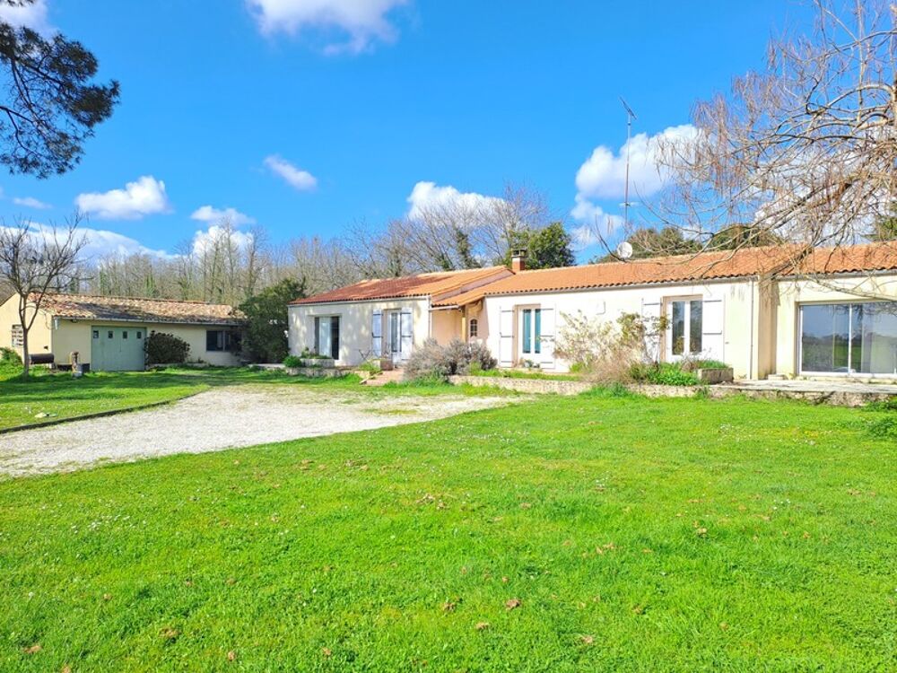 Vente Maison Grande maison familiale de 170 m² sur une belle parcelle de plus de 3 600 m² Courpignac