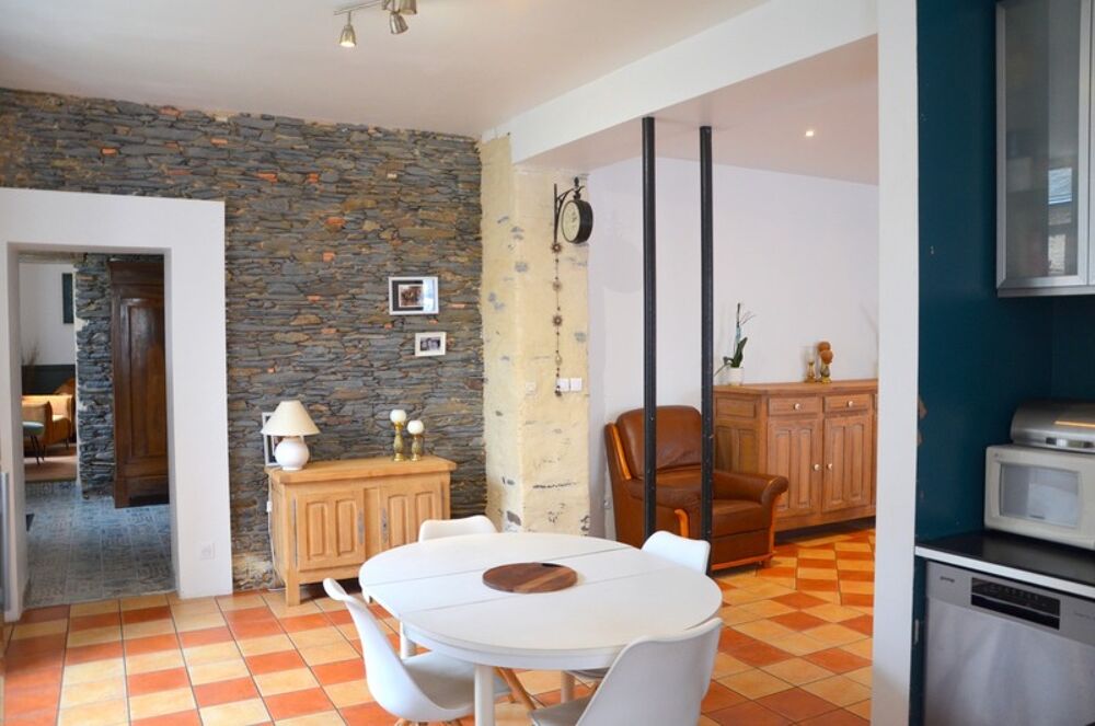 Maison 9 pièces et studio  Candé (49)