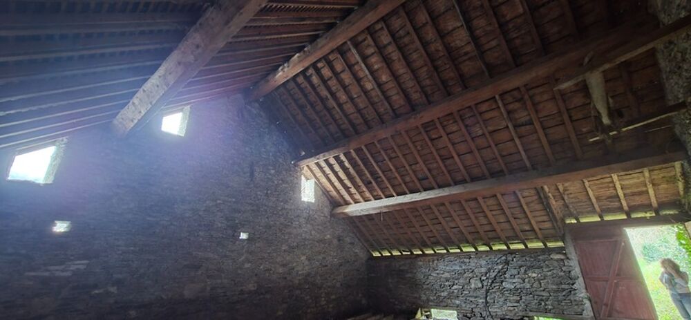 Grange traditionnelle 200m² et terrain de 600m² au centre de Laruns (64)