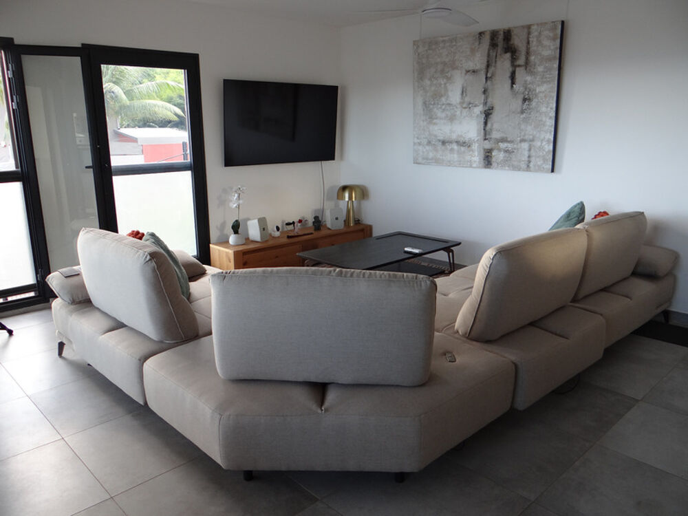 Appartement T3 d'exception de 80m2 vue océan SAINT GILLES LES BAINS (974)