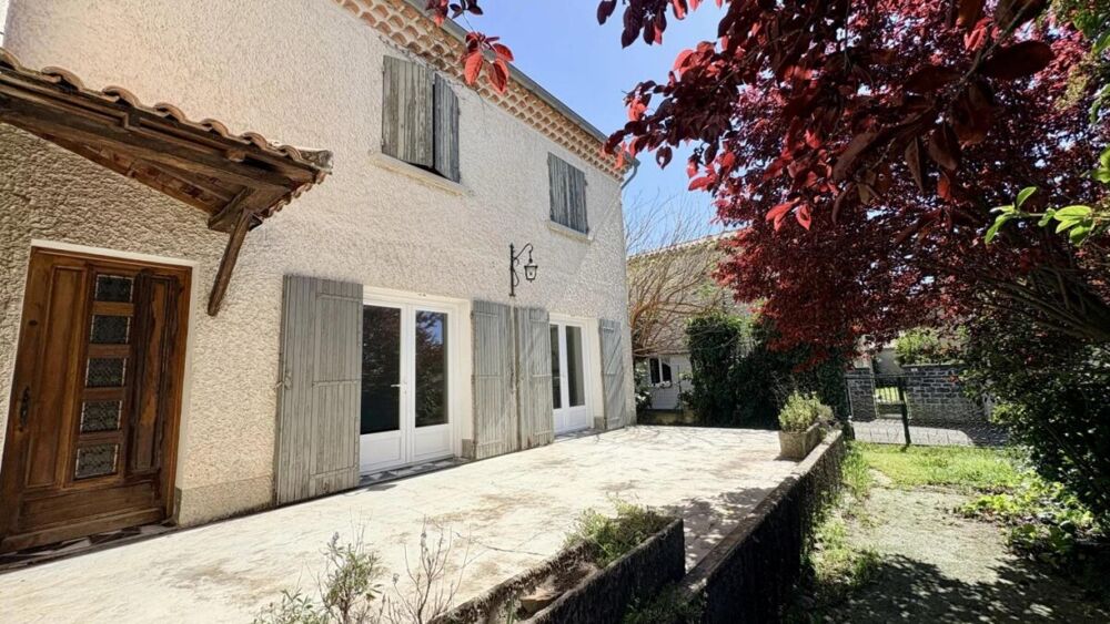 Maison au coeur du village de Caromb