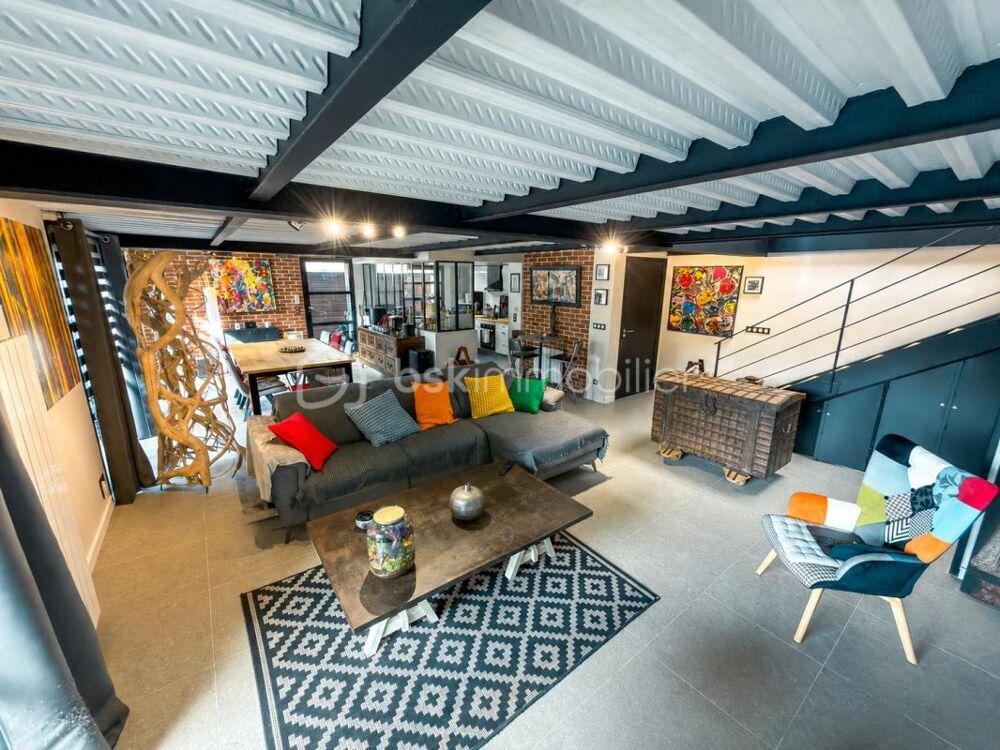 Loft d'exception de 126m2 - 3 Chambres - Charme industriel & volumes remarquables