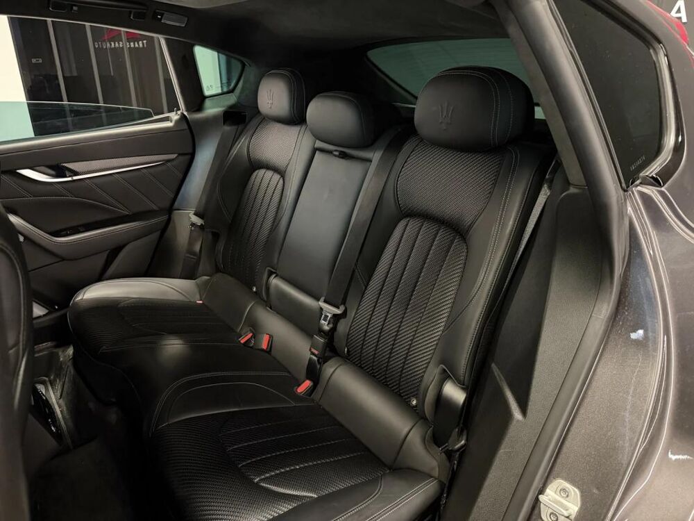 Levante 3.8 Trofeo Q4 580 CV 2022 occasion 74330 Poisy