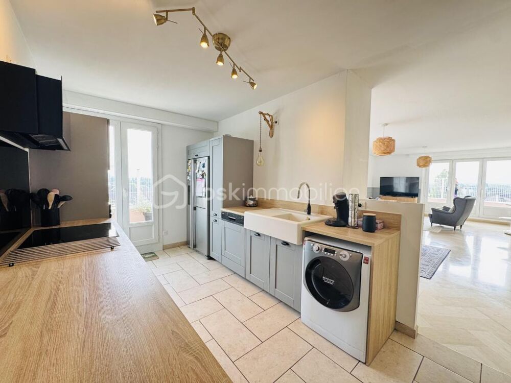 Bien d'exception de 165 m² au sommet dOrléans avec vue imprenable
