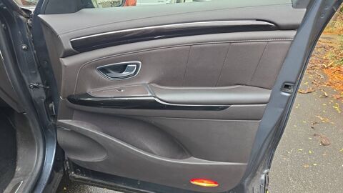 Espace V 1.6 dCi Energy 160 EDC6 Initiale Paris - Toit ouvrant 2018 occasion 94290 Villeneuve Le Roi