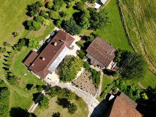 Vente Maison Domaine de caractère avec installations équestres exceptionnelles sur 40 hectares Tremons