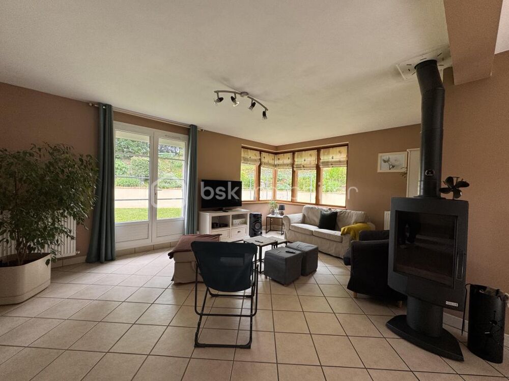 Magnifique Maison Familiale 4 chambres sur sous-sol complet