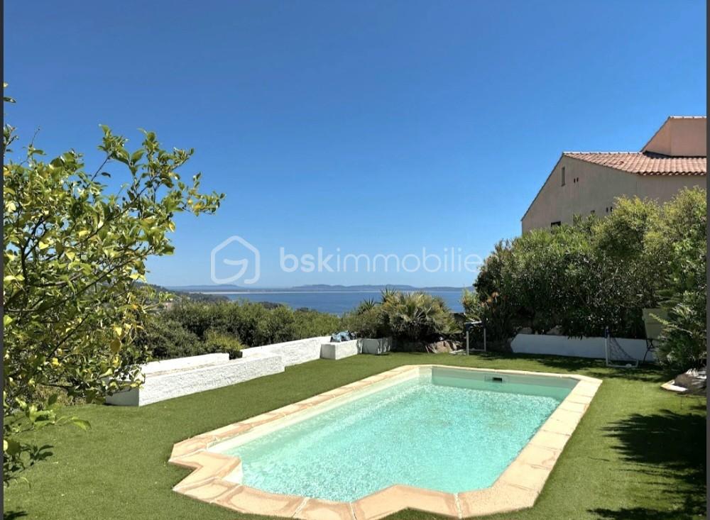 � vendre  Maison Carqueiranne (83320)