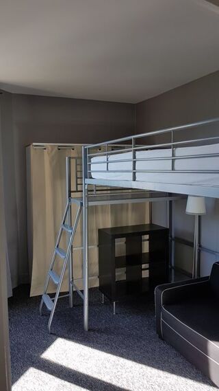  Appartement à louer 2 pièces 28 m²