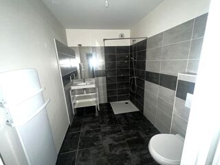 Appartement à louer 3 pièces 75 m²