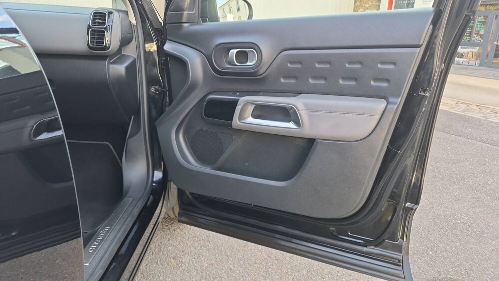 C5 aircross 1.2 PureTech 130 EAT8 Shine 2022 occasion 95100 Argenteuil