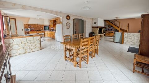   Maison à vendre 6 pièces  (24) Maison - 6 pièce(s) - 234 m²