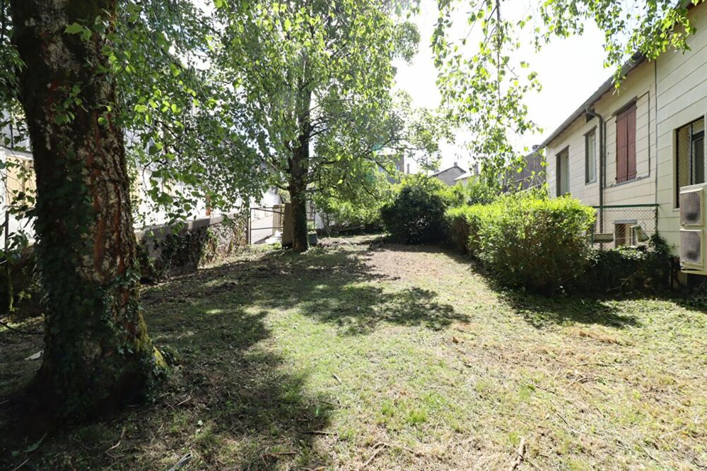 Vente Terrain À vendre - Ensemble immobilier avec terrain de 751 m² au coeur de Lacaune Lacaune