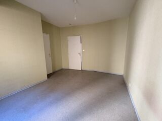  Appartement à louer 4 pièces 94 m²