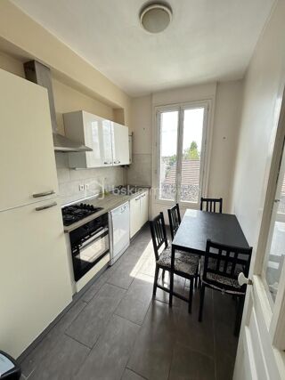  Appartement à louer 3 pièces 50 m²