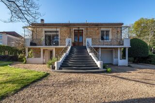  Maison à vendre 7 pièces 223 m²