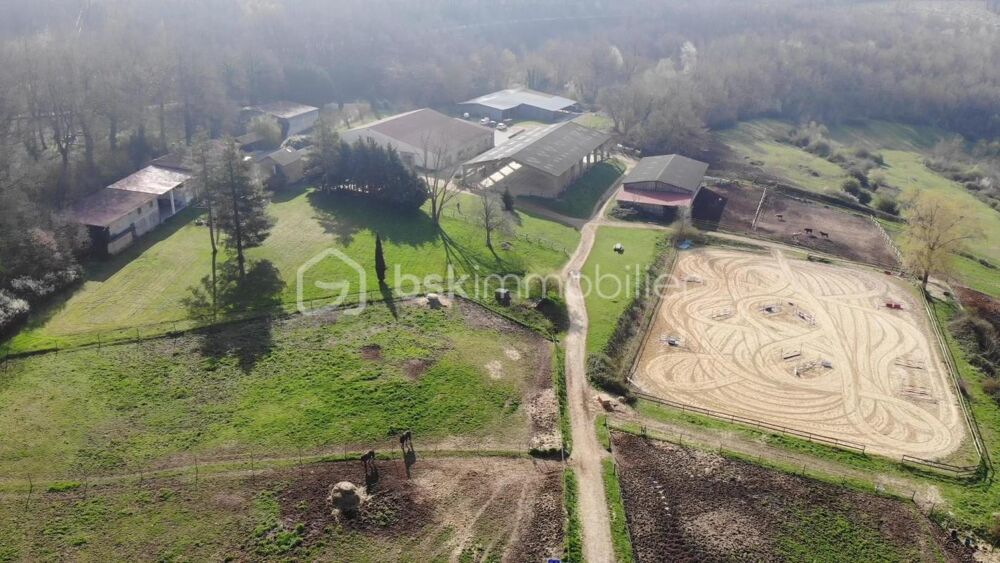 Vente Maison DOMAINE EQUESTRE EN ACTIVITE SUR 9,5 HA - Drome (26) Hauterives