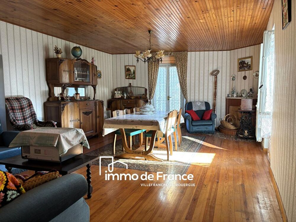 Ensemble immobilier - Maison d'habitation et dépendance à rénover - La Rouquette