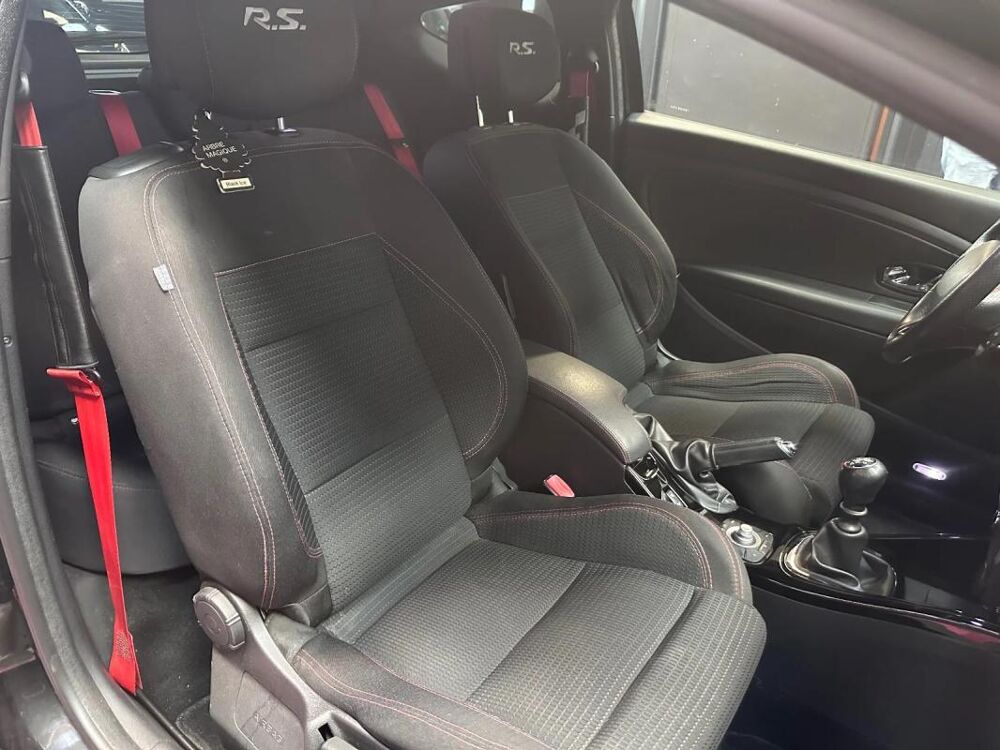 M&eacute;gane III Coup&eacute; 2.0 16V 265 S&S RS 2015 occasion 06700 Saint Laurent Du Var