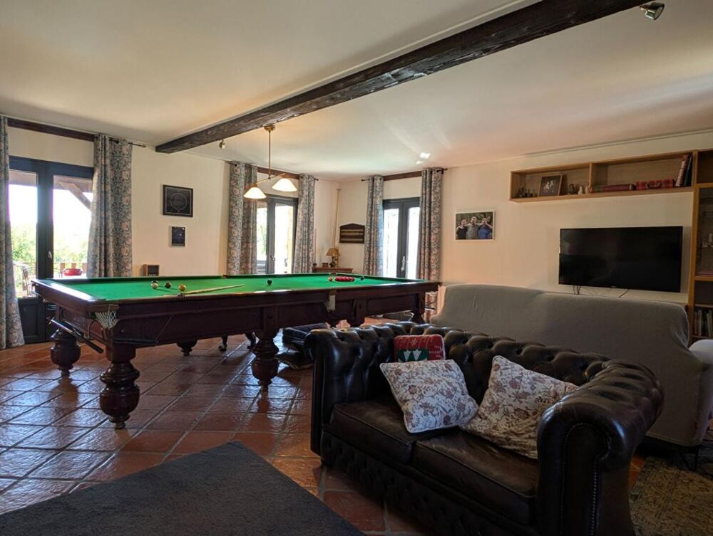 Vente Propriété/Château Payrac (46), Propriété d'exception,440m², 19 pièces, 10 chambres, chacune avec salle d'eau privative, gîte, piscine... Élégance Payrac