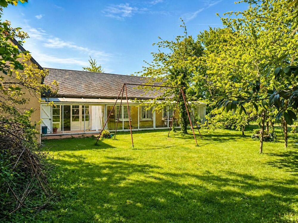 Bellême centre à pied - Grande maison 7 chambres avec jardin de 1800 m², garage et fort potentiel
