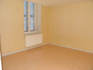  Appartement à louer 4 pièces 112 m²