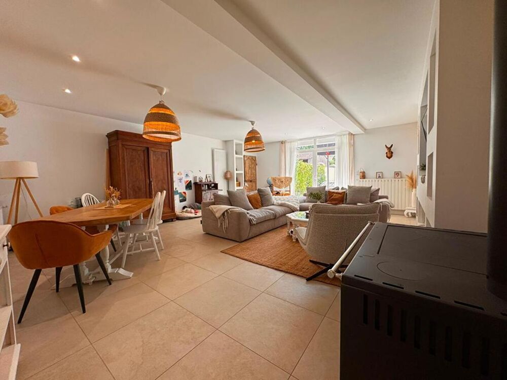 Vente Maison Maison familiale rénovée avec goût - 162 m² habitables sur un terrain de 1 916 m² - 4 chambres Varennes vauzelles
