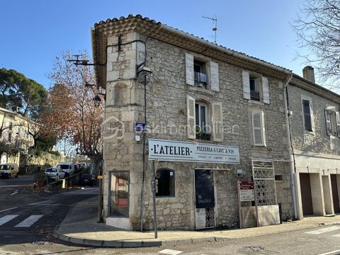 Local commercial 2 pi&egrave;ces de 49m&sup2; 775 30490 Montfrin