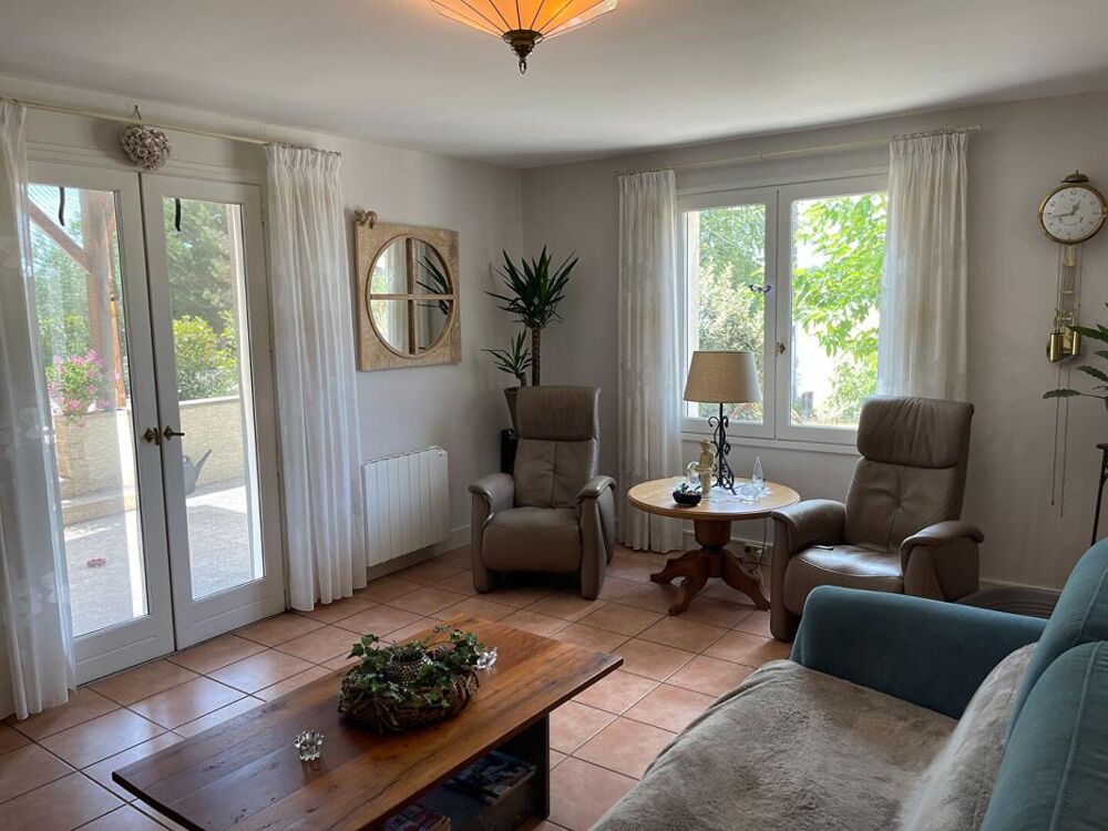 Vente Maison Maison parfaitement entretenue avec piscine et belle vue dégagée Serignac